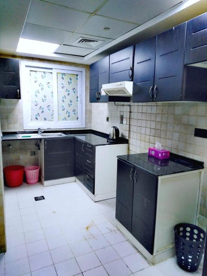 Good Luck Homes Shared Apartments Дубай Екстериор снимка