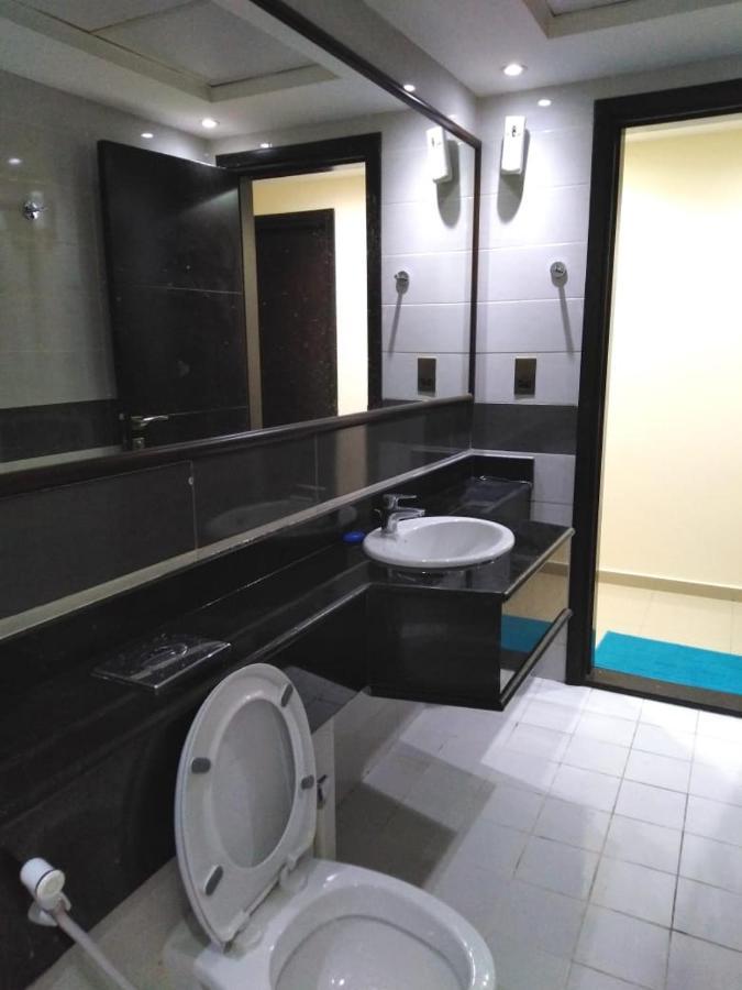 Good Luck Homes Shared Apartments Дубай Екстериор снимка