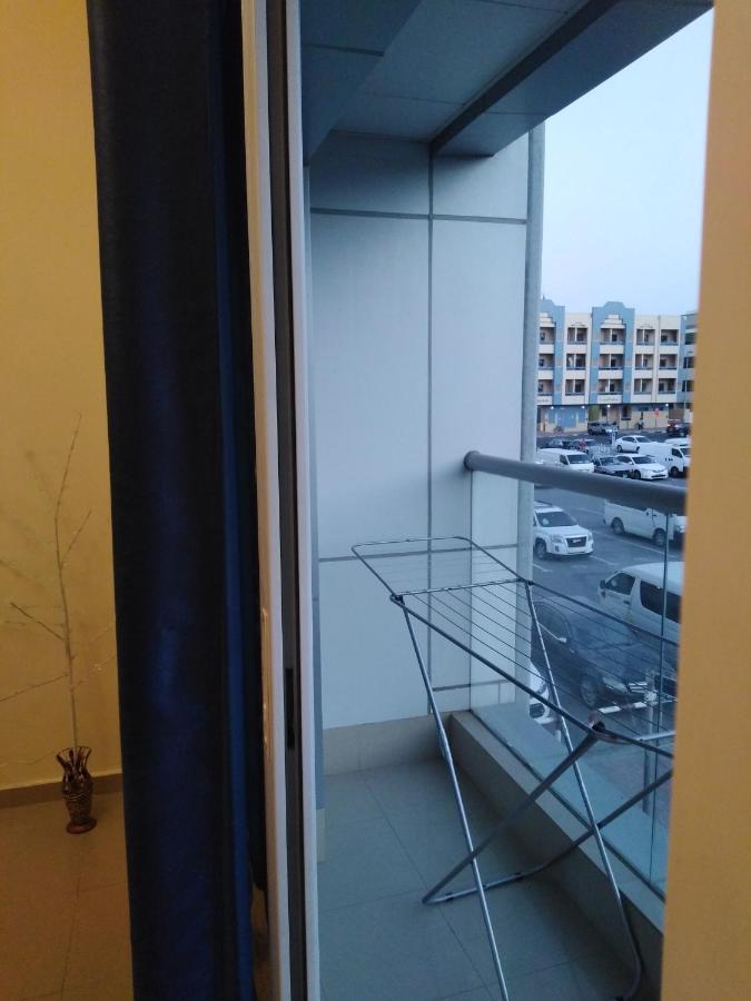 Good Luck Homes Shared Apartments Дубай Екстериор снимка